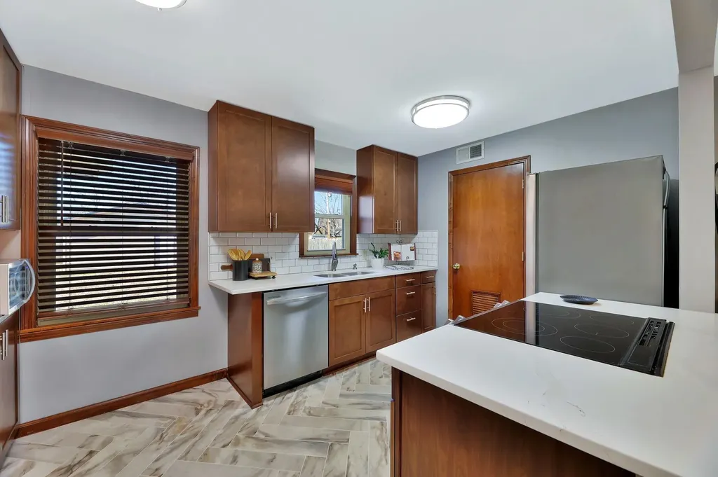 217 S Gordon Wichita KS 67213
