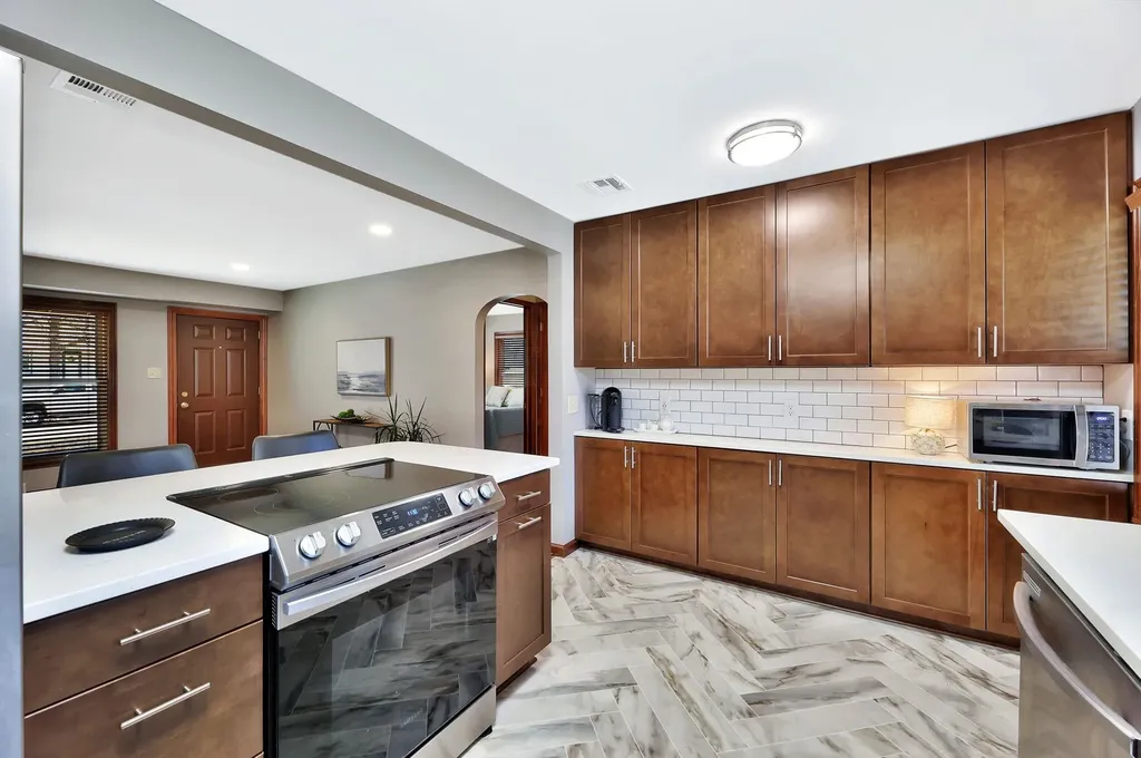 217 S Gordon Wichita KS 67213
