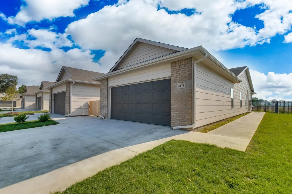 4307-4309 N Sandplum Street Wichita KS 67205