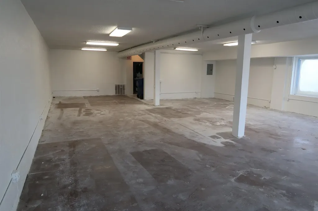 1316 W Douglas Avenue Wichita KS 67203