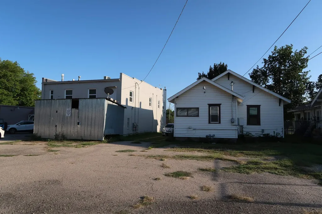 1316 W Douglas Avenue Wichita KS 67203