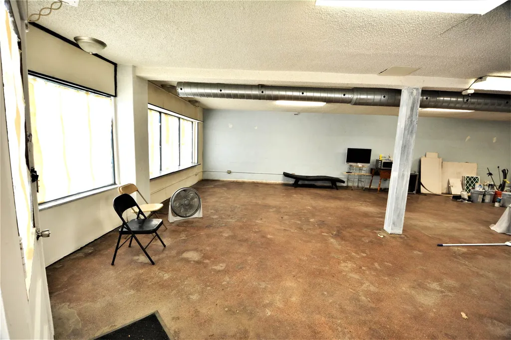 1316 W Douglas Avenue Wichita KS 67203