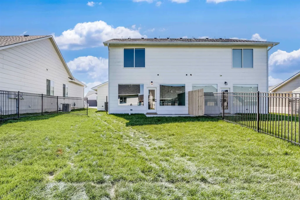 12131 W Swift Fox Street Maize KS 67223