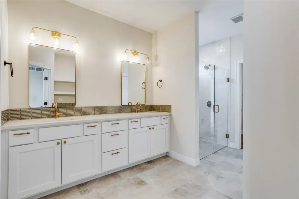 3229 Pine Grove Wichita KS 67205