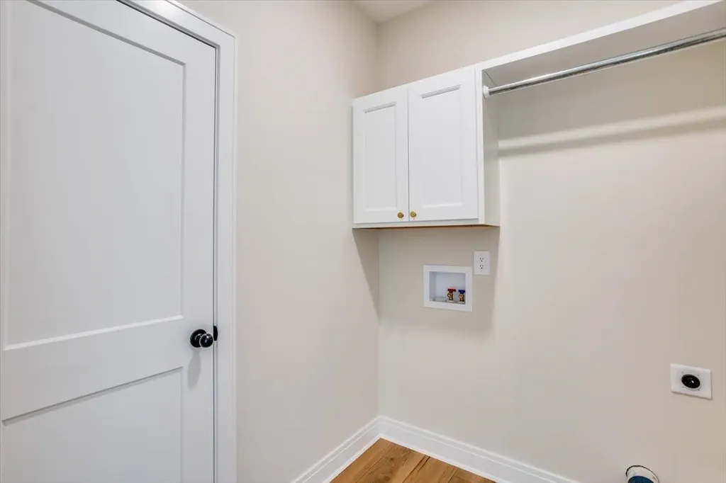 3229 Pine Grove Wichita KS 67205