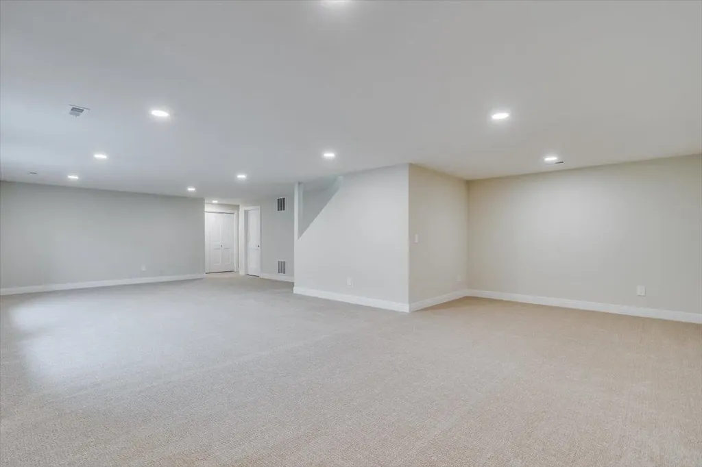 3229 Pine Grove Wichita KS 67205