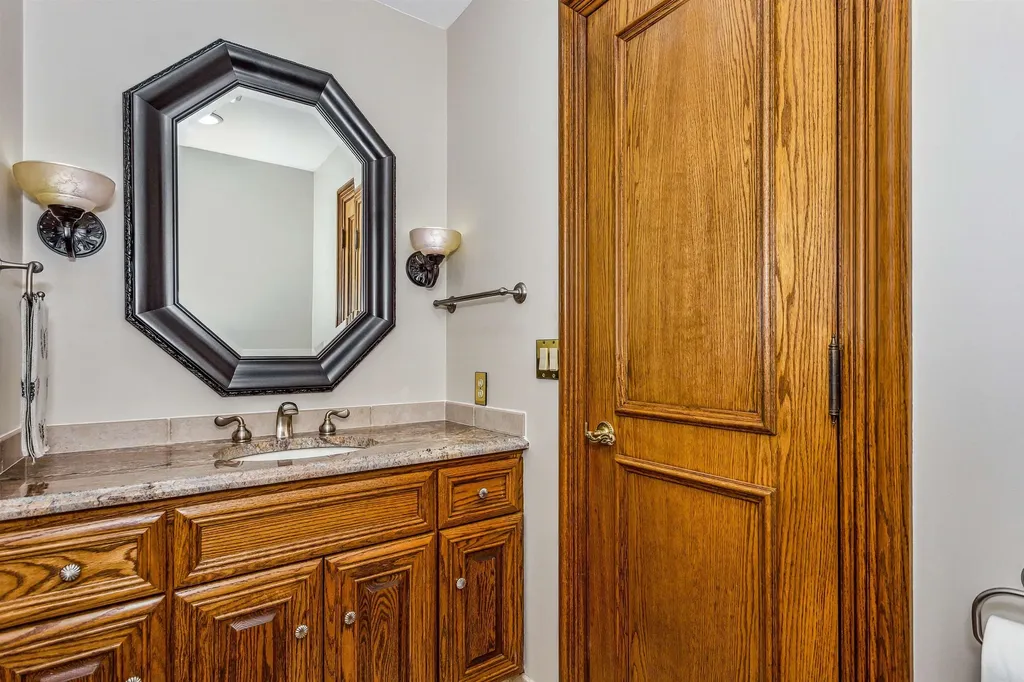 547 N Turnberry Circle Wichita KS 67230