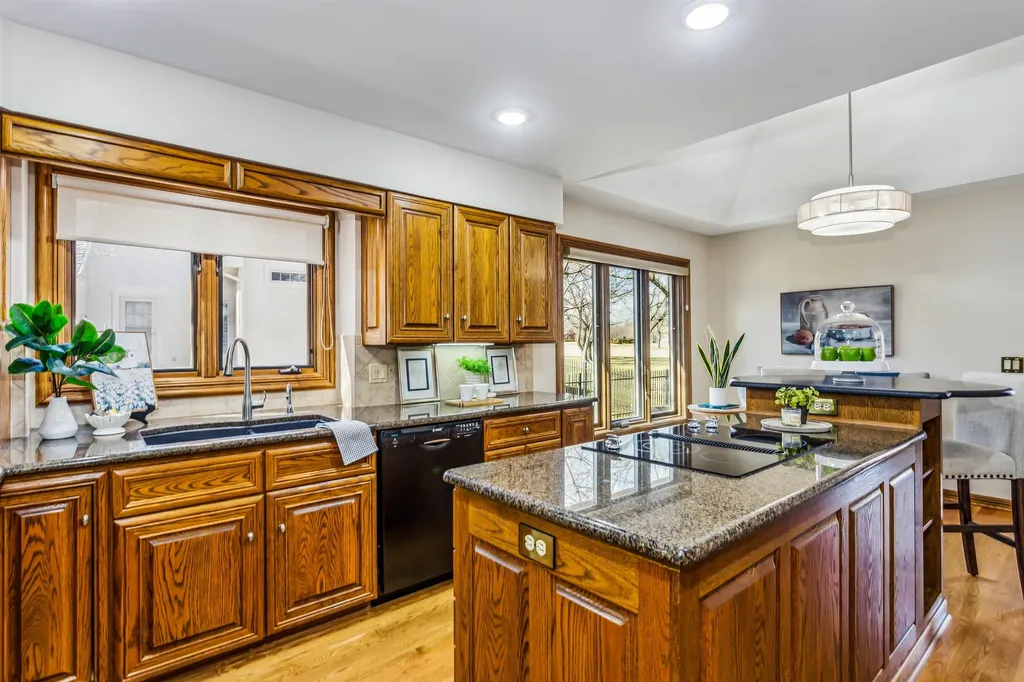 547 N Turnberry Circle Wichita KS 67230