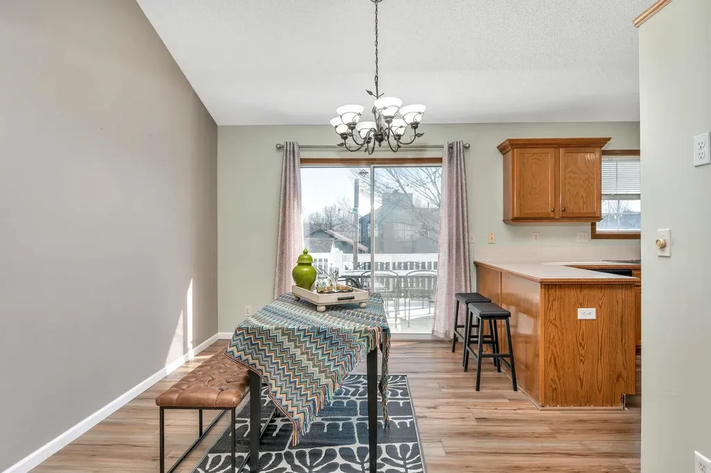 2432 S Gatewood Street Wichita KS 67210