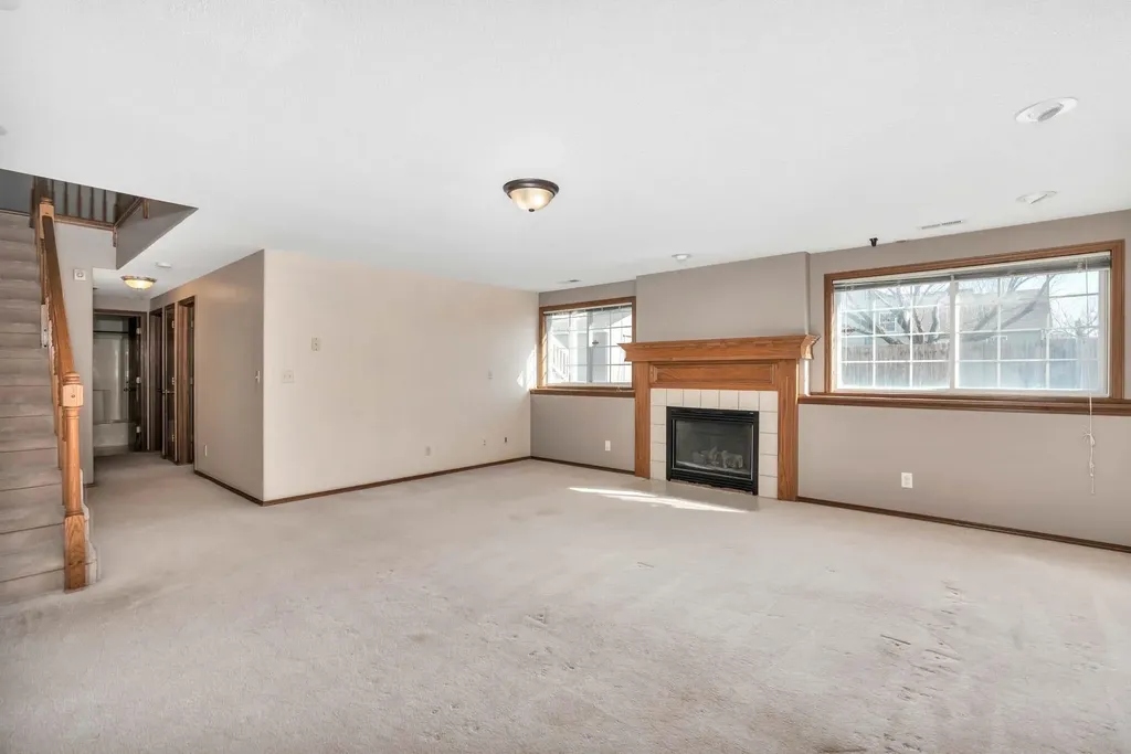 2432 S Gatewood Street Wichita KS 67210