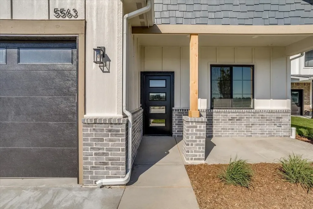 5563 Wandering Way Maize KS 67101
