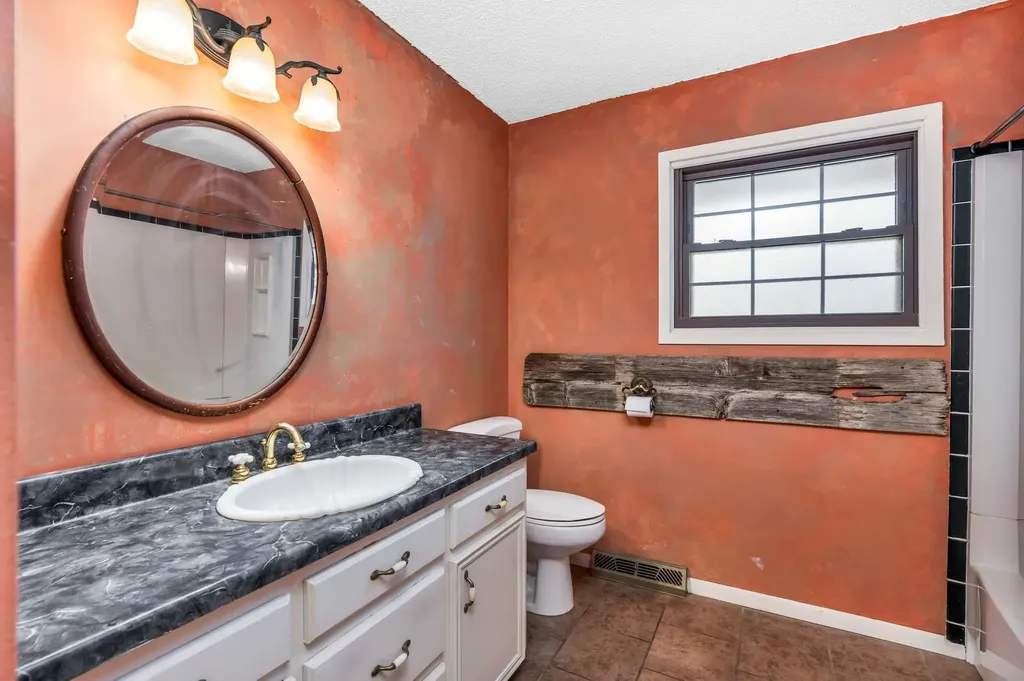 1505 N Mesa Wichita KS 67212