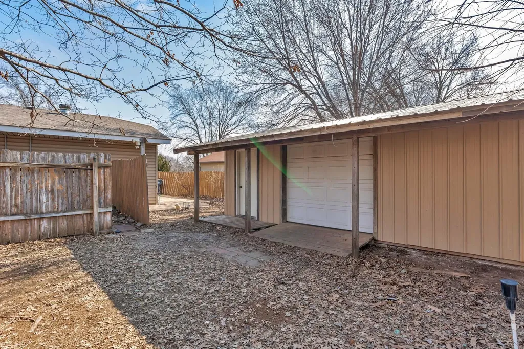 1505 N Mesa Wichita KS 67212