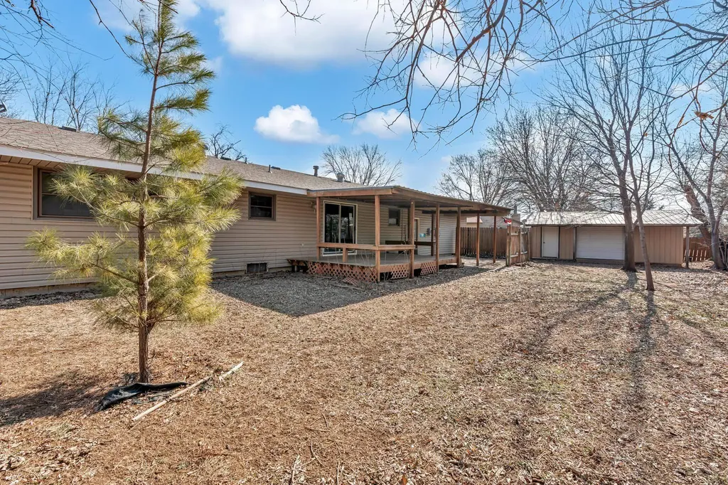 1505 N Mesa Wichita KS 67212