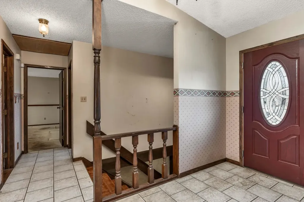 1505 N Mesa Wichita KS 67212