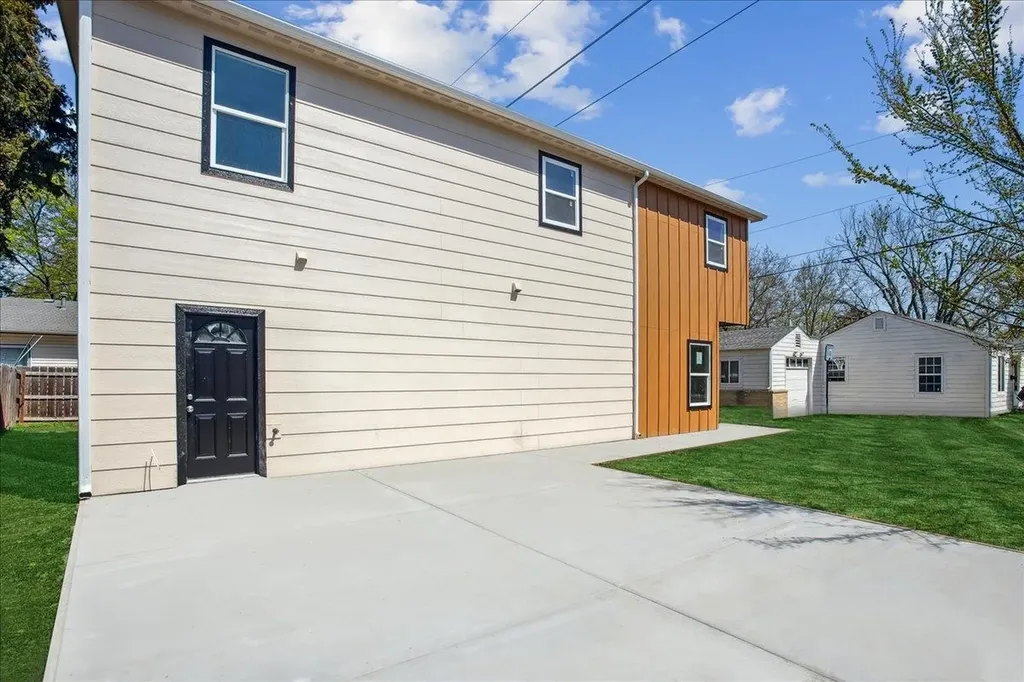 2618 W Newell Street Wichita KS 67203