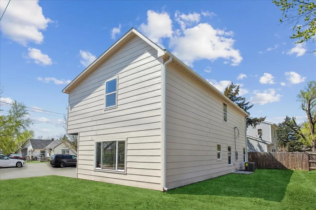 2618 W Newell Street Wichita KS 67203