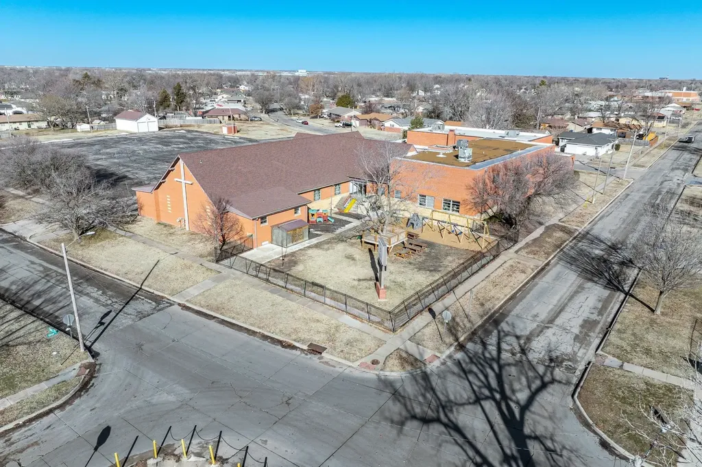2757 S Glenn Wichita KS 67217-1841