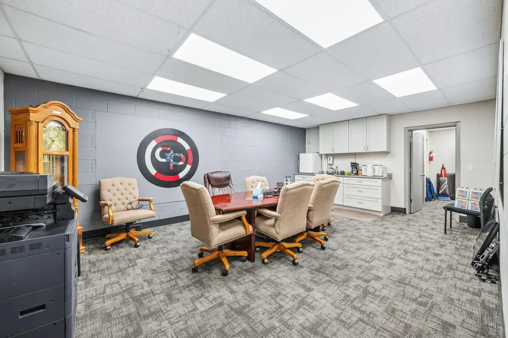 2757 S Glenn Wichita KS 67217-1841