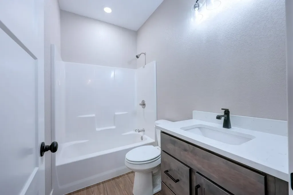 3114 Long Court Winfield KS 67156