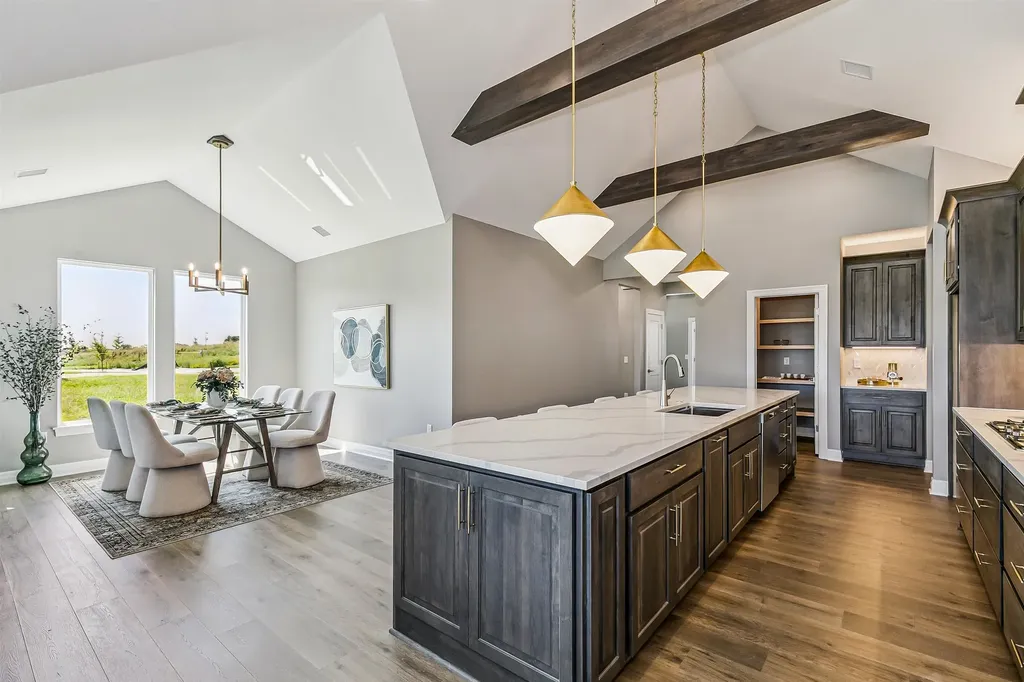 200 W Boxthorn Drive Andover KS 67002