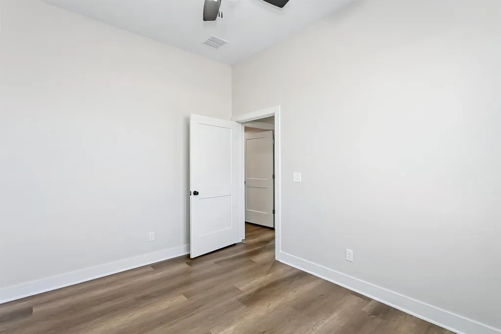1620 E Appleton Street Valley Center KS 67147