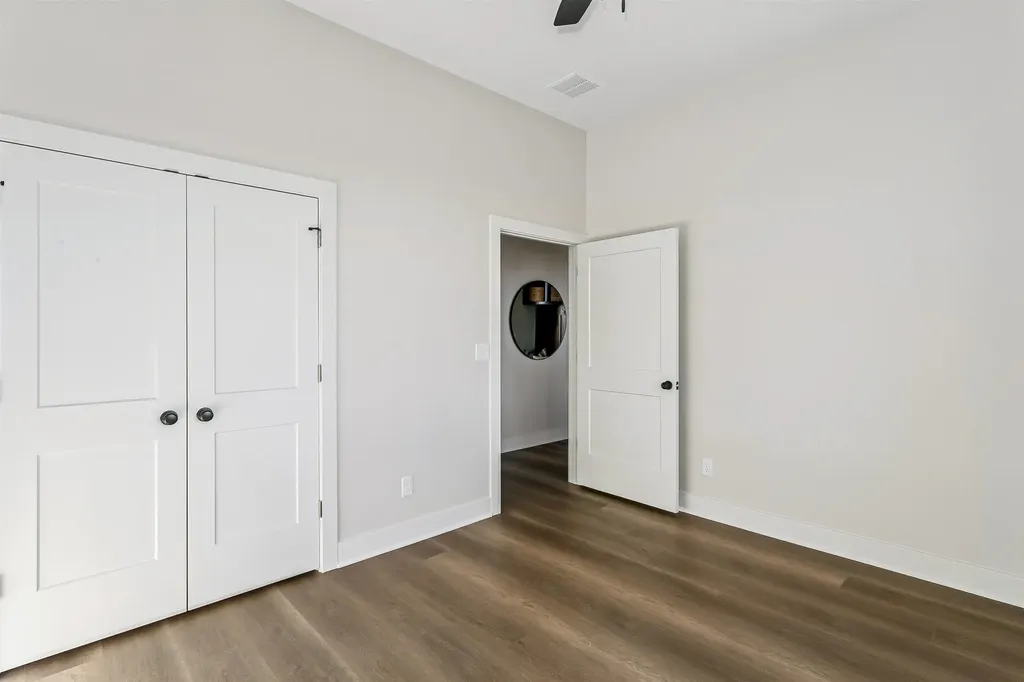 1620 E Appleton Street Valley Center KS 67147