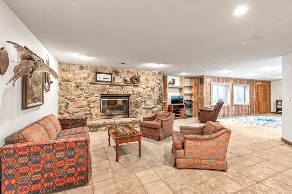 13930 E 39th Street S Derby KS 67037