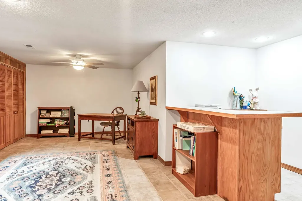 13930 E 39th Street S Derby KS 67037
