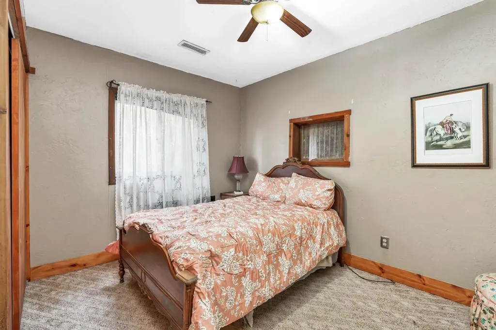 13930 E 39th Street S Derby KS 67037