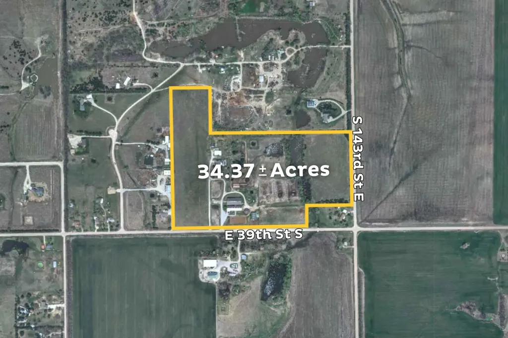 13930 E 39th Street S Derby KS 67037