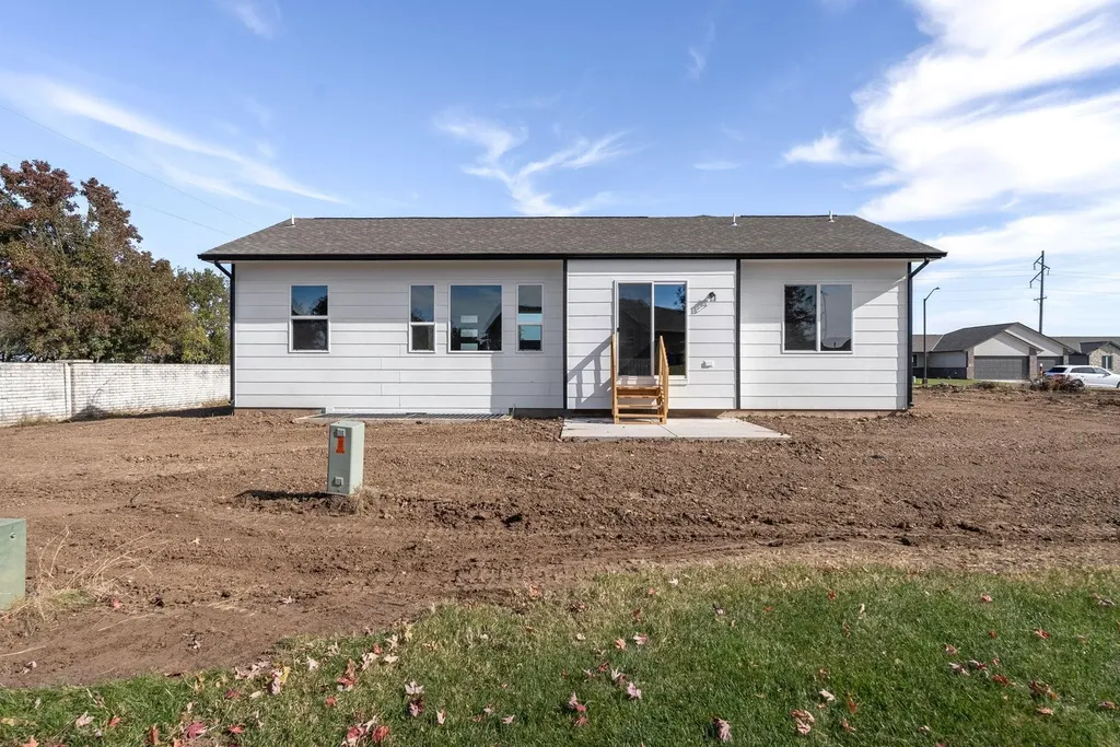 2825 N Rutland Lane Augusta KS 67010