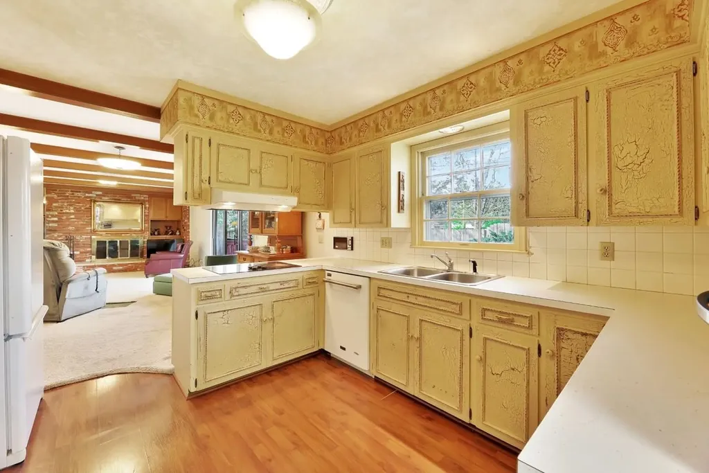 673 N Broadmoor Avenue Wichita KS 67206