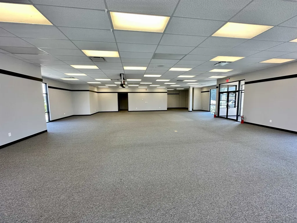 11747 E Kellogg Wichita KS 67207