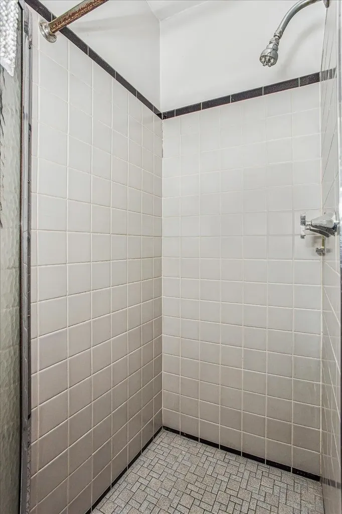 211 S Edgemoor Street Wichita KS 67218