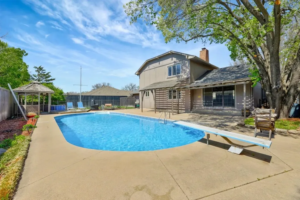 6915 E 14th Street N Wichita KS 67206