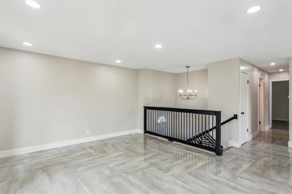 106 N Summitlawn Circle Wichita KS 67212