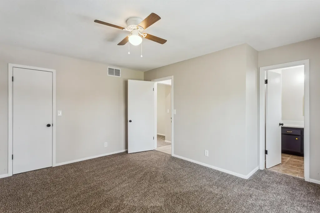 106 N Summitlawn Circle Wichita KS 67212