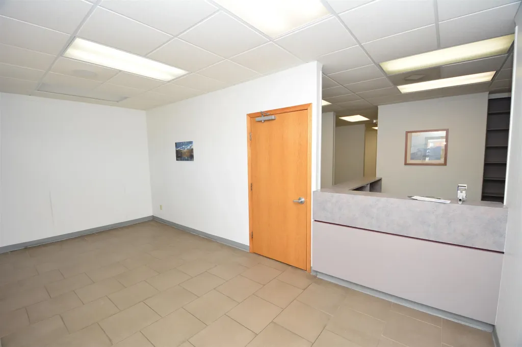 6135 E Harry Street Wichita KS 67218