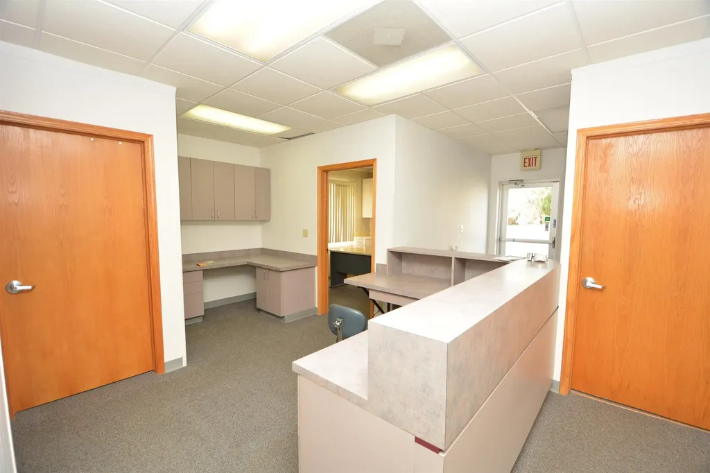 6135 E Harry Street Wichita KS 67218