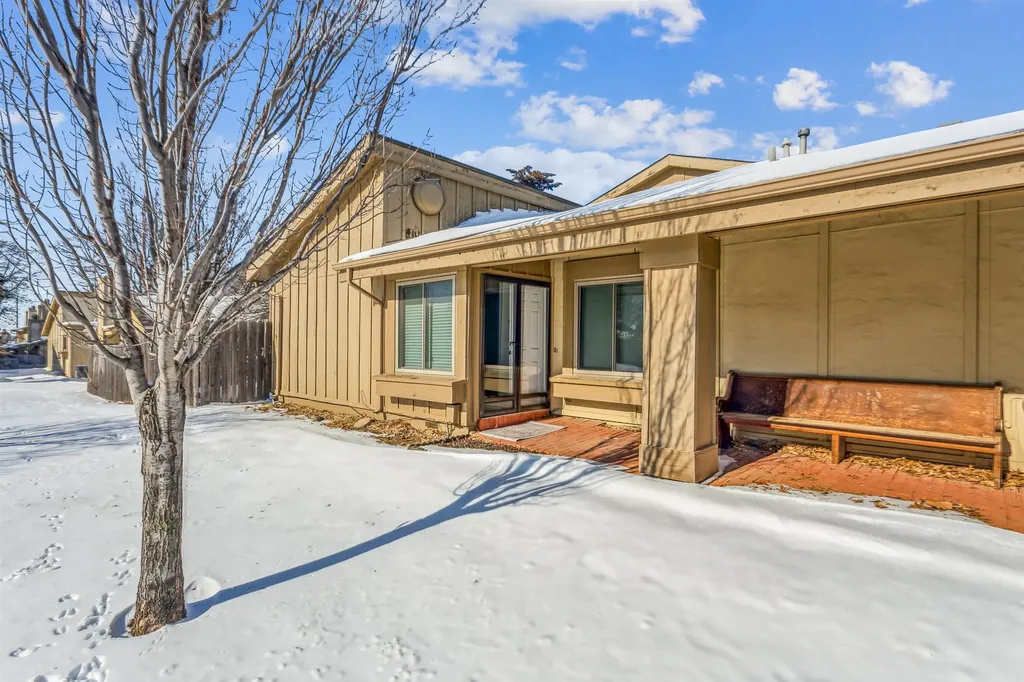 8325 E Harry Street Wichita KS 67207