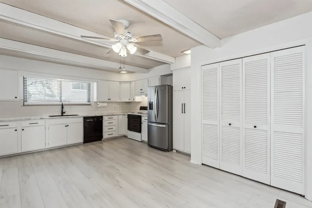 8325 E Harry Street Wichita KS 67207