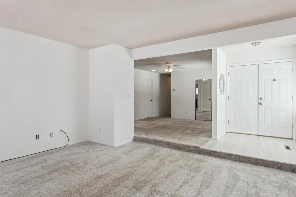 8325 E Harry Street Wichita KS 67207