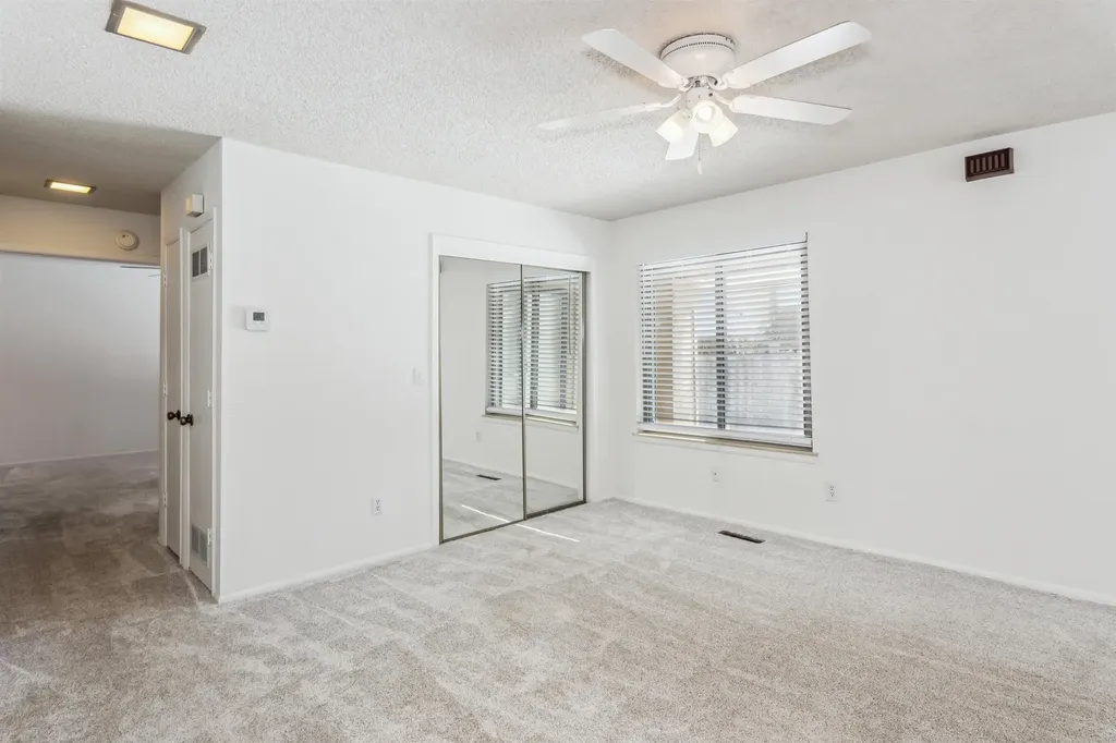 8325 E Harry Street Wichita KS 67207