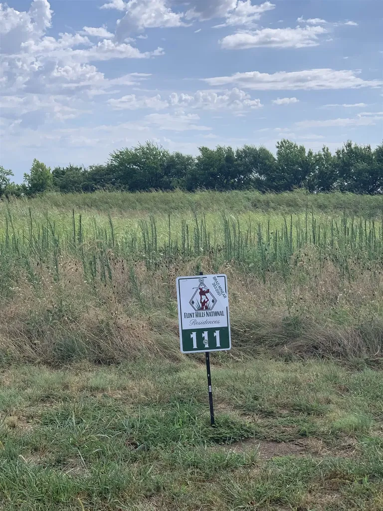 1524 E Flint Hills National Parkway Andover KS 67002