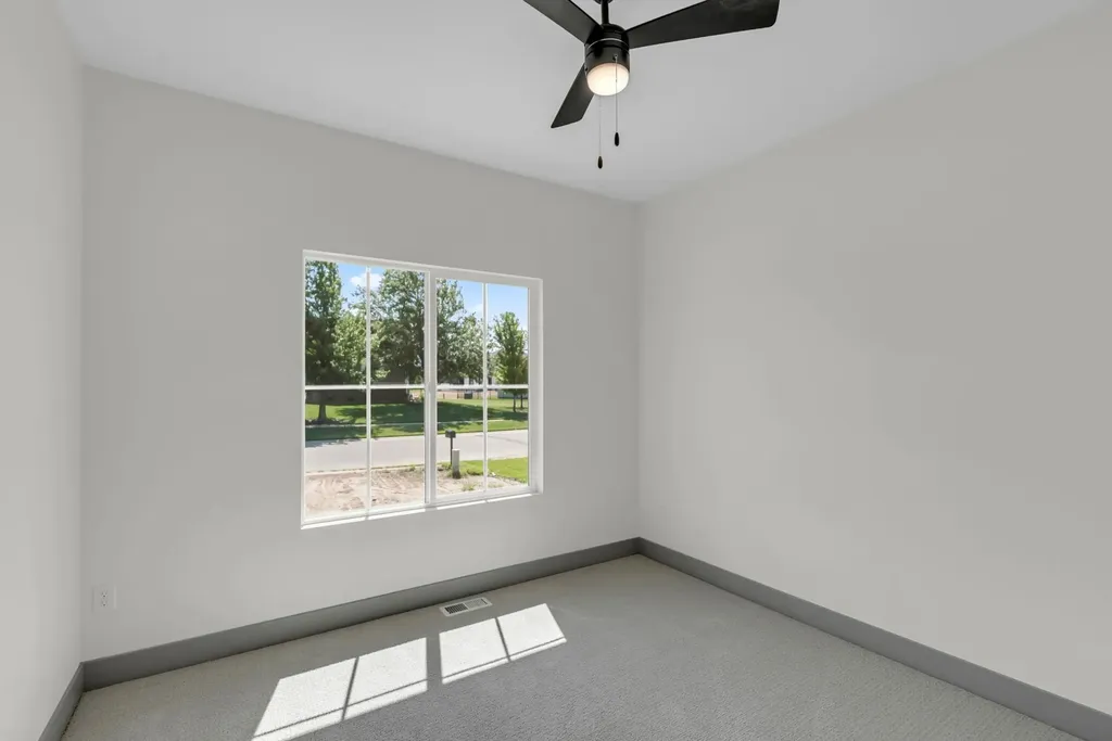 5161 N Colonial Avenue Bel Aire KS 67226