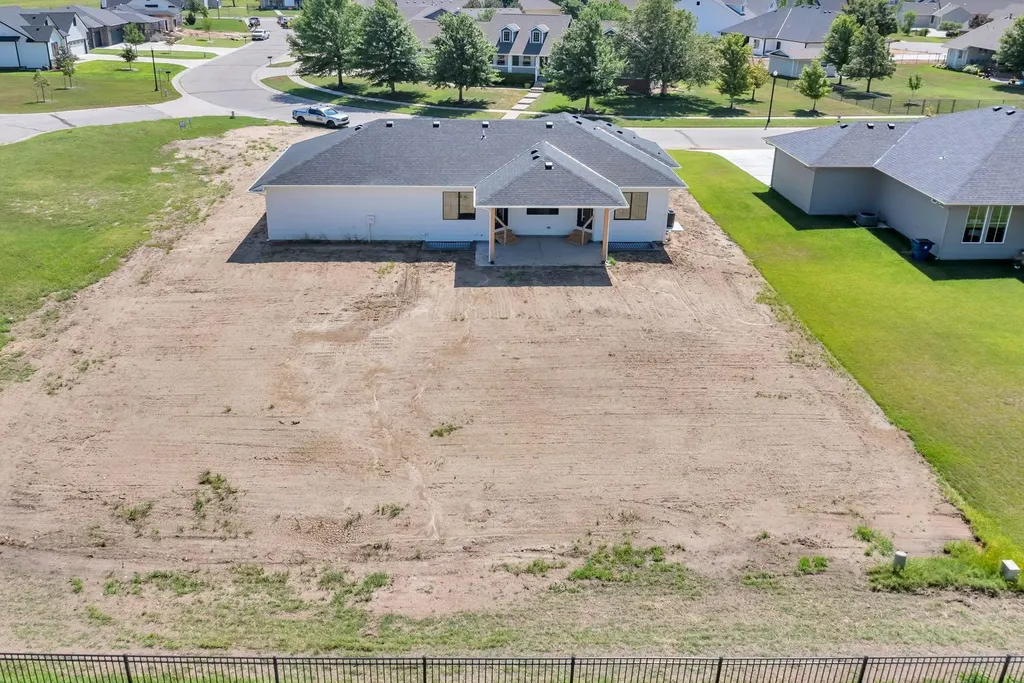5161 N Colonial Avenue Bel Aire KS 67226