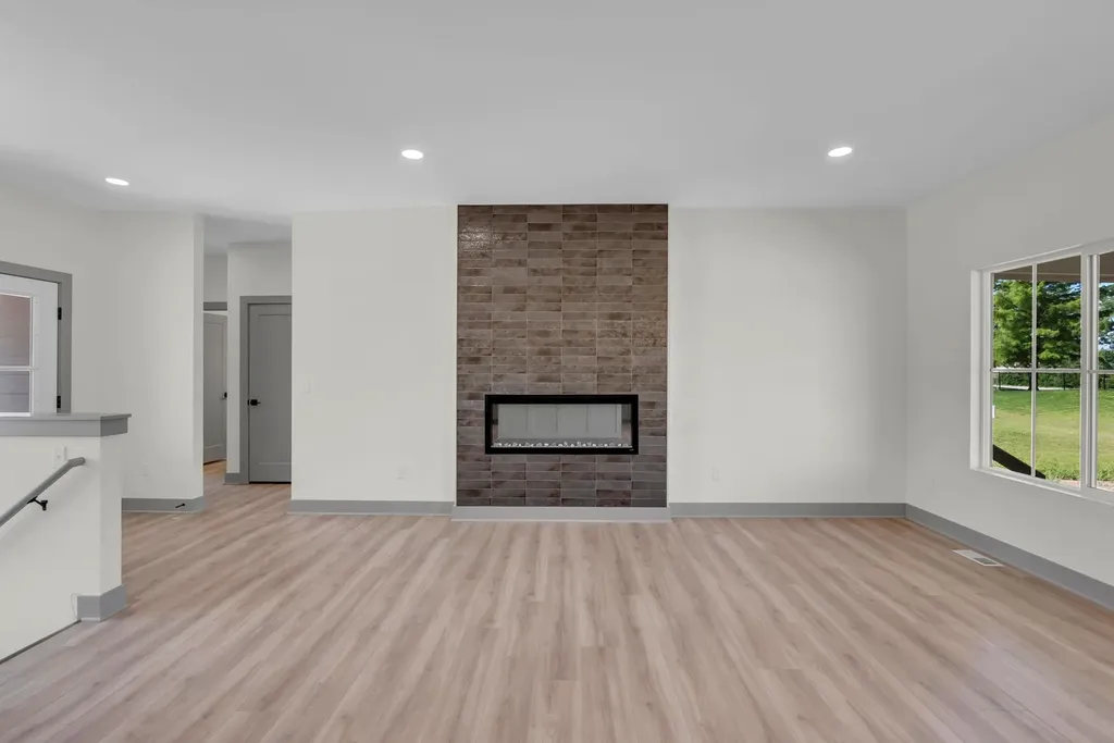 5161 N Colonial Avenue Bel Aire KS 67226