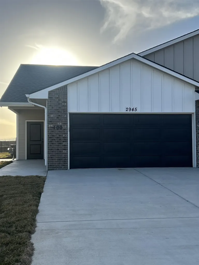 2945 S Maize Court Wichita KS 67215
