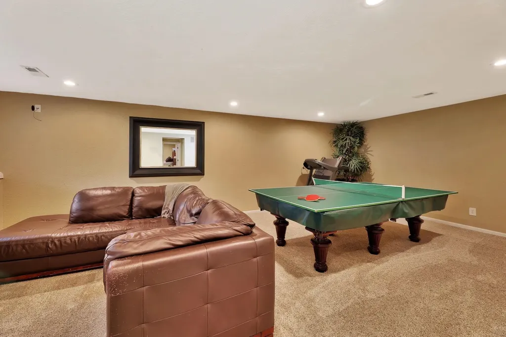 1714 N Buckeye Court Andover KS 67002